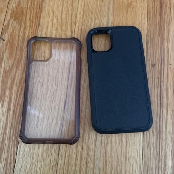 Two iPhone 13 Cases - Picture 1 of 1